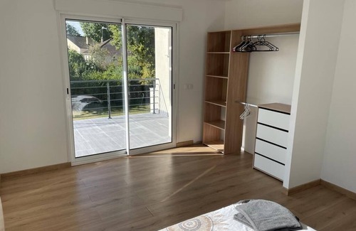 Sainte-Genevieve-des-Bois Hotel | Chambre Dans Maison D'hote