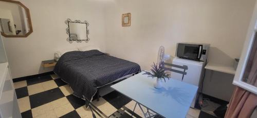Port-la-Nouvelle Hotel | Chambre 1 - avec grande terrasse