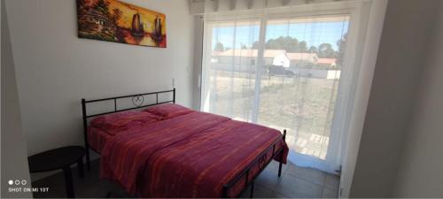 Onesse-et-Laharie Apartment | chambre au pied de la forêt