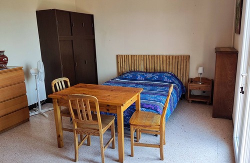 Montauroux Bed & Breakfast | Chambre Avec Accès Piscine et vue Dégagée sur la Plaine de Montauroux