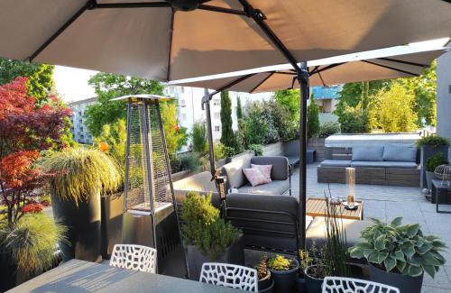 Strasbourg House | Chambre avec jacuzzi extérieur