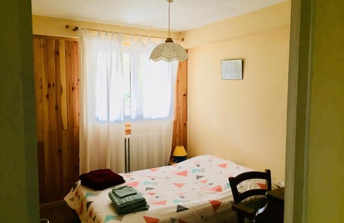 Charnay-les-Macon House | Chambre avec vue sur jardin