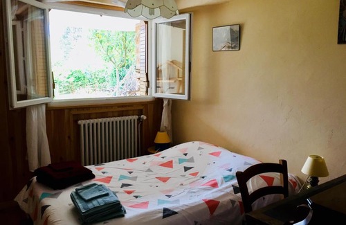 Charnay-les-Macon House | Chambre avec vue sur jardin