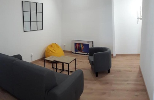 Paroisse Saints-Pierre-et-Paul-Apotres Apartment | Chambre B dans F4 Le Havre