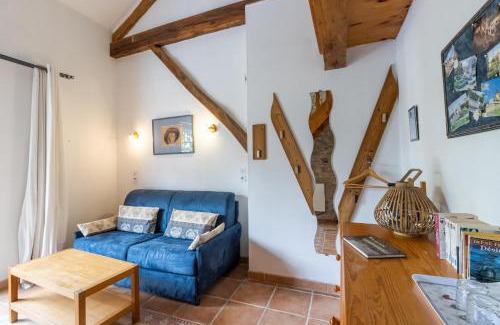 Auriac-du-Perigord Bed & Breakfast | Chambre Bleuet