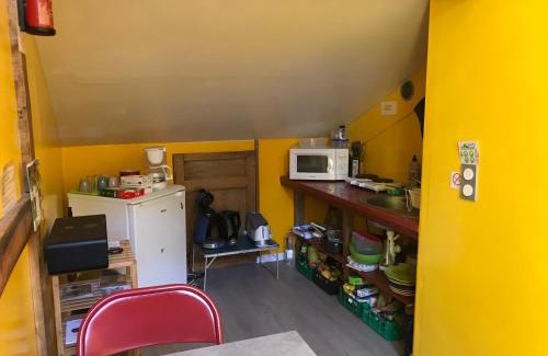 Saint Sever House | Chambre chez l'habitant Corail cuisine et sdb partagées