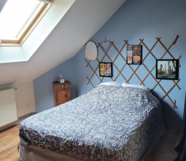 Liberation House | Chambre chez Manue