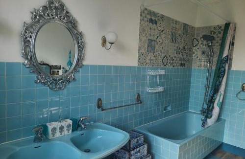 Medonville Bed & Breakfast | Chambre cosy avec petit-déj & services bien-être - FR-1-589-720