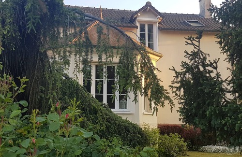 Montigny-sur-Loing House | Chambre D'hôte La Montignonne