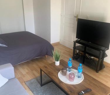 Brunoy House | Chambre d'hôte chez Kahi