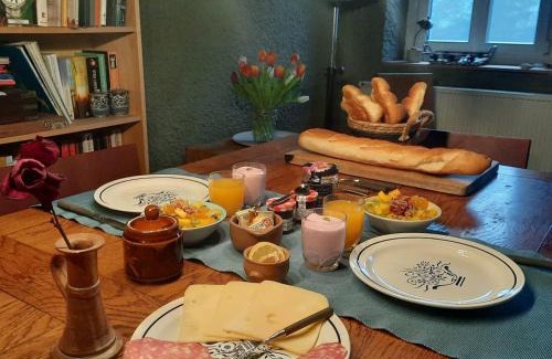 Planchez Bed & Breakfast | Chambre d'hôte Le Châtaignier
