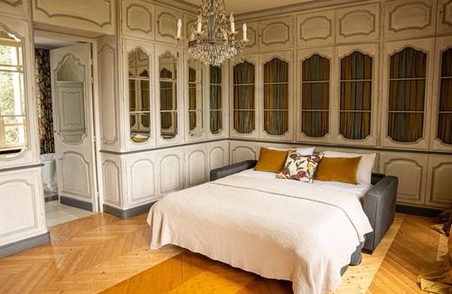 Lussac Bed & Breakfast | Chambre D'hôtes Château de Lussac