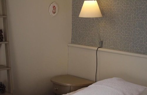 Saint-Macaire House | Chambre d'Hôtes de L'Abricotier