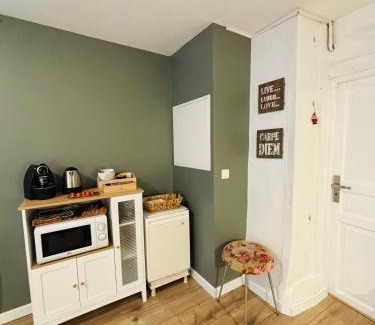 Collonges-au-Mont-d'Or Bed & Breakfast | Chambre d'Hôtes du Vieux Collonges