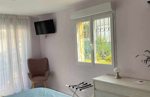 Nissan-lez-Enserune Bed & Breakfast | Chambre D'hôtes Chez Marie Pierre Nouveau Concept de Petit déj ! À Découvrir !