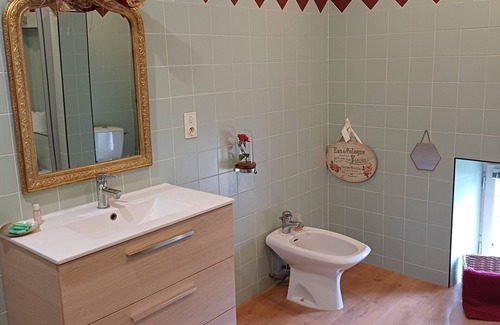 Montignac-Charente Bed & Breakfast | Chambre d'hote in Charentais house In the heart of a small village