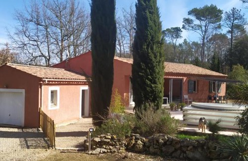 Le Thoronet House | CHAMBRE D'HOTE AVEC PARKING PRIVATIF