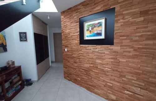 Etival-les-le-Mans Bed & Breakfast | chambre d'hote dans villa avec piscine