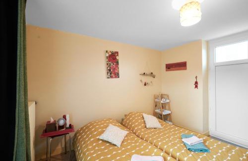 Neuvic Bed & Breakfast | Chambre D'hotes - La Bonbonnière