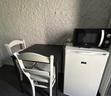 Chatel-Guyon Bed & Breakfast | Chambre double Au TREFLE DORT