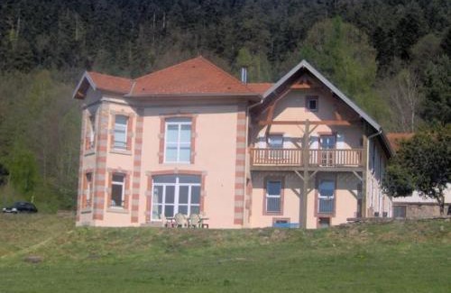 Moyenmoutier Bed & Breakfast | Chambre Double avec Petit Déjeuner dans Bâtisse Historique - FR-1-589-717