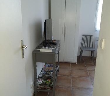 Fontenailles House | Chambre et sanitaires privés chez un particulier