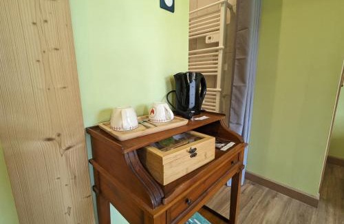 Rehaupal Bed & Breakfast | Chambre familiale climatisée avec accès jardin - FR-1-589-663