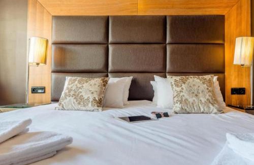 Les Deux Alpes Hotel | Chambre Hôtel Ibiza Spa - Hammam - Jacuzzis - Piscine Chauffée