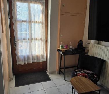 Les Avenieres-Veyrins-Thuellin House | Chambre indépendante