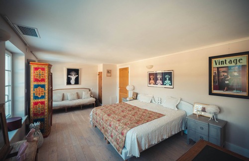 Callian Bed & Breakfast | Chambre Joséphine Baker Pour 2 Personnes