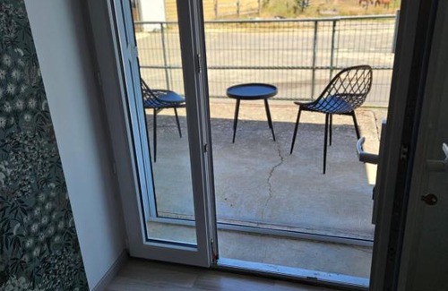 Maine-de-Boixe House | Chambre les petites ecuries