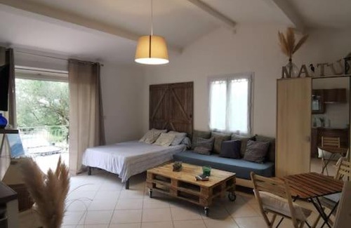 Le Thoronet House | Chambre nature