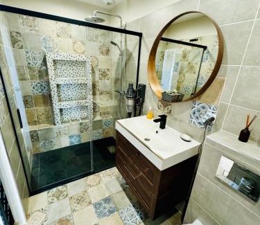 Saint-Victoret House | Chambre privée, proche Aéroport et Airbus