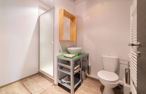 Mulhouse Apartment | Chambre privative verte