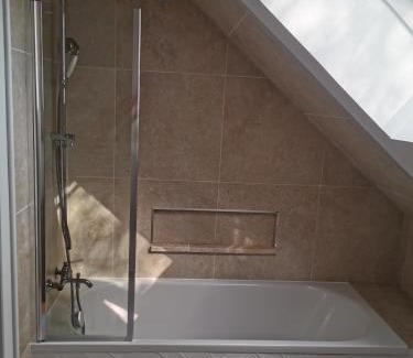 Guecelard House | Chambre proche circuit des 24h du Mans