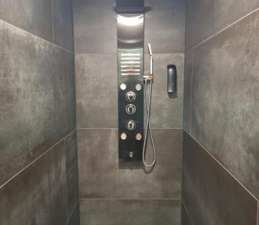 Sainte-Ode House | Chambre spa eden