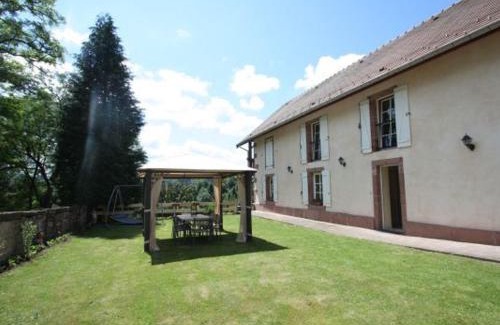 Moyenmoutier Bed & Breakfast | Chambre Violette dans bâtisse du 18e siècle au calme - FR-1-589-710