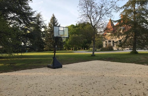 Saint-Clair-de-la-Tour House | Chambres au Château du Mouillat