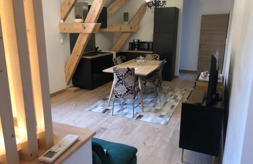 Saint-Clair-de-la-Tour House | Chambres au Château du Mouillat