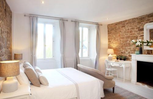 Guemene-sur-Scorff Bed & Breakfast | Chambres Aux Sabots Rouges