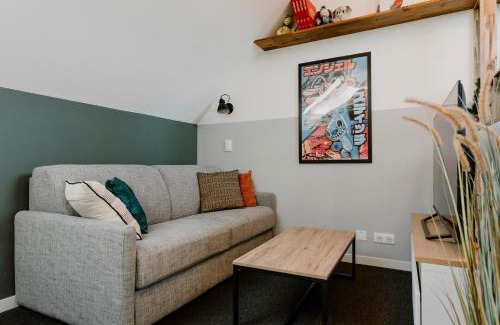 Chanteloup-en-Brie House | Chambres d'hôtes "Les Trois Loupiots"