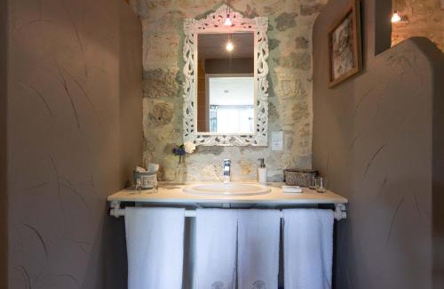 Port-Sainte-Marie Bed & Breakfast | Chambres d'hôtes Larroquinière