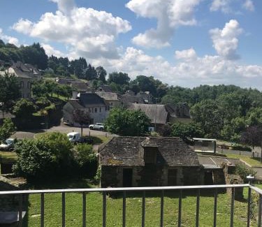 Donzenac House | Chambres d'hôtes L'âme de Travassac