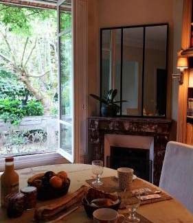 Joinville-le-Pont Bed & Breakfast | Chambres dans une maison de charme au calme en bord de Marne proche transports