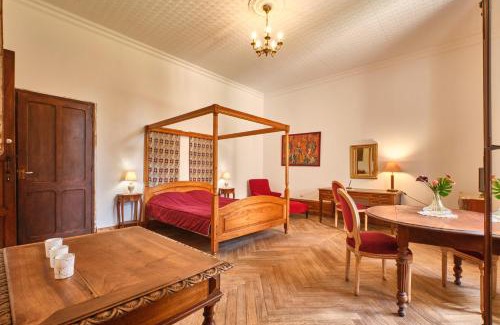 Saint-Geoire-en-Valdaine House | Chambres au Chateau Saint-geoire