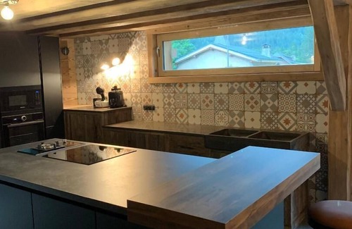 Les Praz-de-Chamonix Ski Chalet | Chamonix - les praz - Beautiful individual chalet completely renovated
