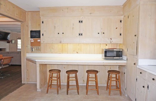 North Litchfield Beach House | Champagne Shores Dog Friendly, 2 Full Kitchens