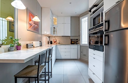 Passy Apartment | Champagne Sky, by Veeve