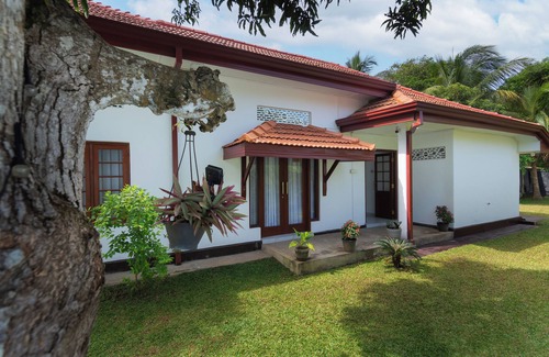 Wadduwa Villa | Champagne Villa – Beachside Bliss in Kalutara