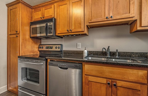 Athens Condo | Champions Condo - Athens, GA